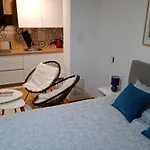 Citystay Studio - Modern Stay With Garage